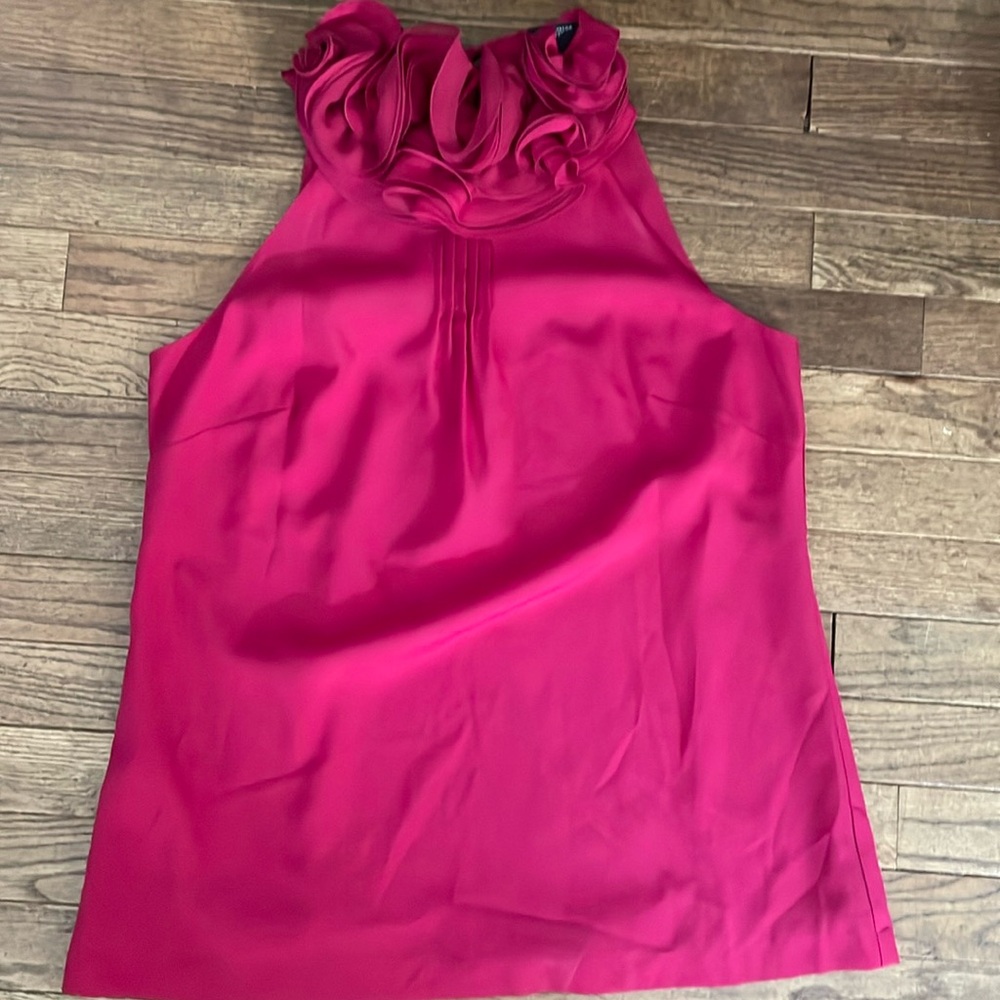 Ann Taylor red sleeveless top